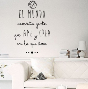 Featured image of post Frases Para Poner En La Pared De Mi Habitacion Hay una cama un escritorio una silla y un armario
